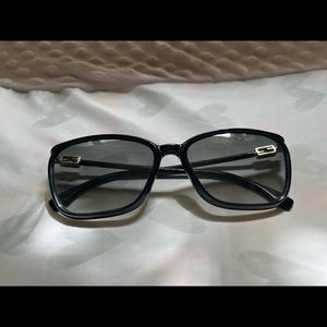 FENDI SUNGLASSES